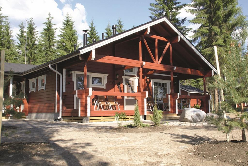 Kartanohotelli Satulinna Huvilat Hirvensalmi Esterno foto